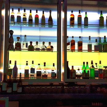 W XYZ Bar - Full Bar - Cocktail Bars Near Me - Millbrae, California