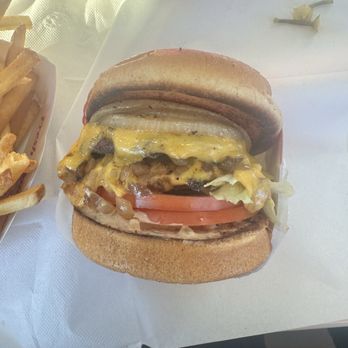 In-N-Out Burger - Double double - Fast Food Near Me - Pleasant Hill, California In-N-Out Burger - Double double - Fast Food Near Me - Pleasant Hill, California