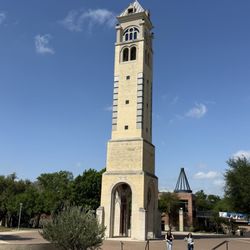 St. Mary's University