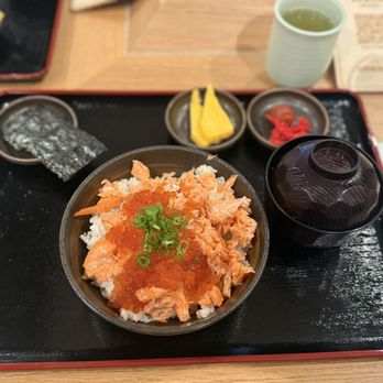 Nori Bar - Salmon and Ikura bowl with tamagotchi, miso soup and seaweed for you to make rolls. So good - Sushi Bars Near Me - Honolulu, Hawaii Nori Bar - Salmon and Ikura bowl with tamagotchi, miso soup and seaweed for you to make rolls. So good - Sushi Bars Near Me - Honolulu, Hawaii
