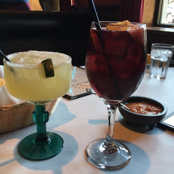 Mas Alla Del Sol - House Rita and homemade sangria :) - Mexican Near Me - Chicago, Illinois