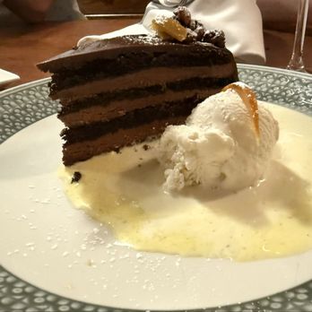 Piccolo Buco by Cooper's Hawk - Chocolate Hazelnut Cake - Italian Near Me - Oak Brook, Illinois