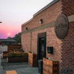 Peddlers Cafe & Catering 