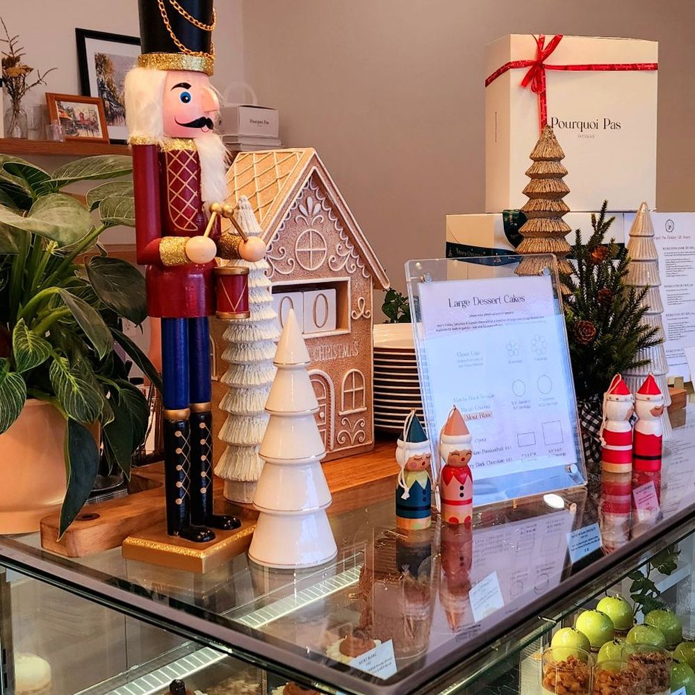Pourquoi Pas - Interior - Bakeries Near Me - Coquitlam, British Columbia