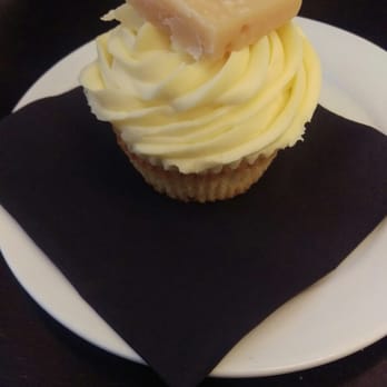 Cup Tea Lounge - Tablet cupcake - Coffee & Tea Near Me - Glasgow, GLG Cup Tea Lounge - Tablet cupcake - Coffee & Tea Near Me - Glasgow, GLG