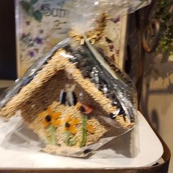 Vintage Charm Homestead - Its blurry but I'm still leaving it here