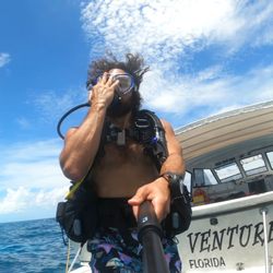 Island Ventures Diving - Boat transom