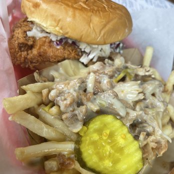 Tumble 22 - Lil' Chicken Sandwich - Chicken Shop Near Me - Houston, Texas