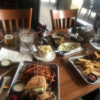 Union Grill & Tap - Cubano, bbq burger - Gastropubs Near Me - Gilbert, Arizona