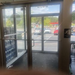 Dollar Tree - No signs