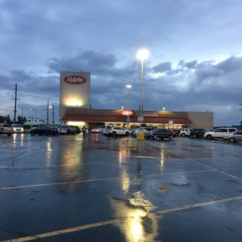 Ralphs - Evening photo - Grocery Near Me - Los Angeles, California