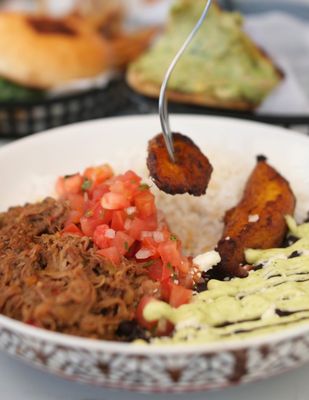 Bilia Eatery by null