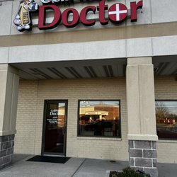 CellPhone Doctor - Flowers out front!