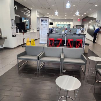 Rick Case Kia - Auto Repair Near Me - Sunrise, Florida