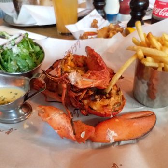 Burger and Lobster - Whole Lobster served with fries, salad - American Near Me - London, XGL Burger and Lobster - Whole Lobster served with fries, salad - American Near Me - London, XGL