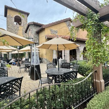 Robert Renzoni Vineyards - Wineries Near Me - Temecula, California