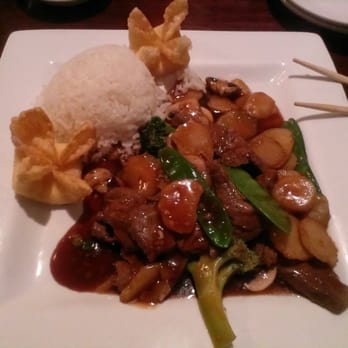 Gingerootz Asian Grille - Stir fry - Asian Fusion Near Me - Appleton, Wisconsin Gingerootz Asian Grille - Stir fry - Asian Fusion Near Me - Appleton, Wisconsin