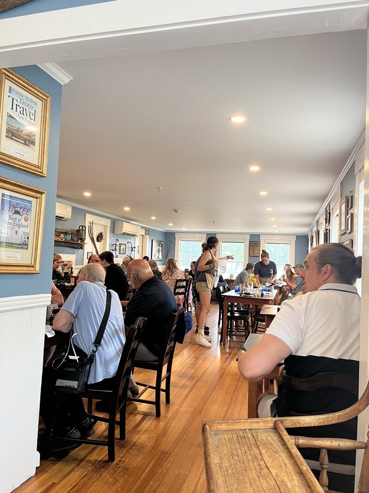 AMES FARM INN Updated August 2024 22 Photos & 21 Reviews 2800