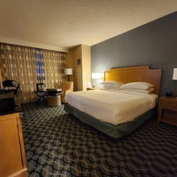 Greenville Marriott - Room 734 - King size