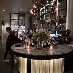 Single Shot - Bar area