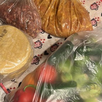 El Primo Carniceria - it looks like 1lb of carne preparada para tacos, 2.5 of pollo, mini tortillas, and an entire bag full of veggies - Grocery Near Me - Lynwood, California El Primo Carniceria - it looks like 1lb of carne preparada para tacos, 2.5 of pollo, mini tortillas, and an entire bag full of veggies - Grocery Near Me - Lynwood, California