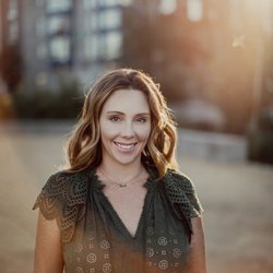 Lindsay Glaser - Owner/Stylist/Colorist