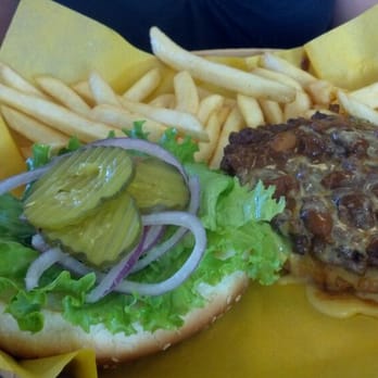 Aj's Diner - Freddie Fender Burger - Diners Near Me - El Paso, Texas