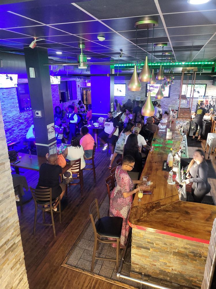 Food from Lou & Choo's Lounge