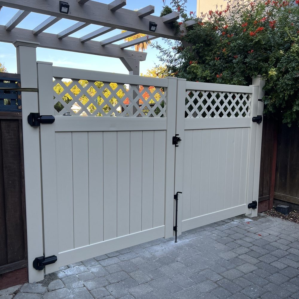 Ergeon - Driveway gate - Fences & Gates Near Me Ergeon - Driveway gate - Fences & Gates Near Me