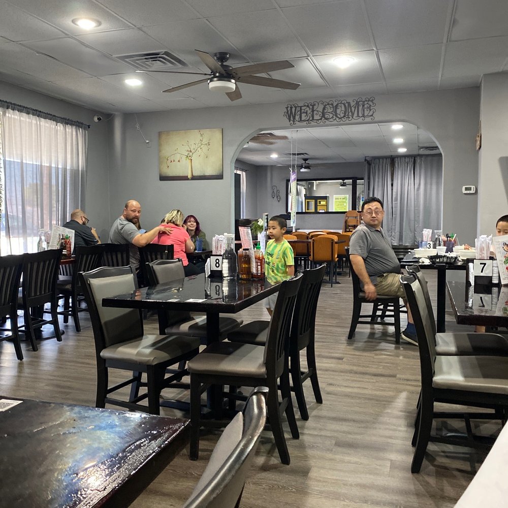 Pho Bosa Kitchen - people sitting at tables - Vietnamese Near Me - Las Vegas, Nevada Pho Bosa Kitchen - people sitting at tables - Vietnamese Near Me - Las Vegas, Nevada