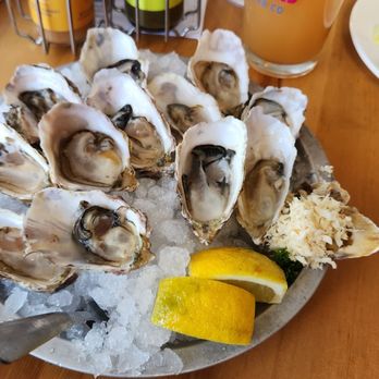Shuck Taylor's - Raw oysters - Seafood Near Me - Victoria, British Columbia Shuck Taylor's - Raw oysters - Seafood Near Me - Victoria, British Columbia