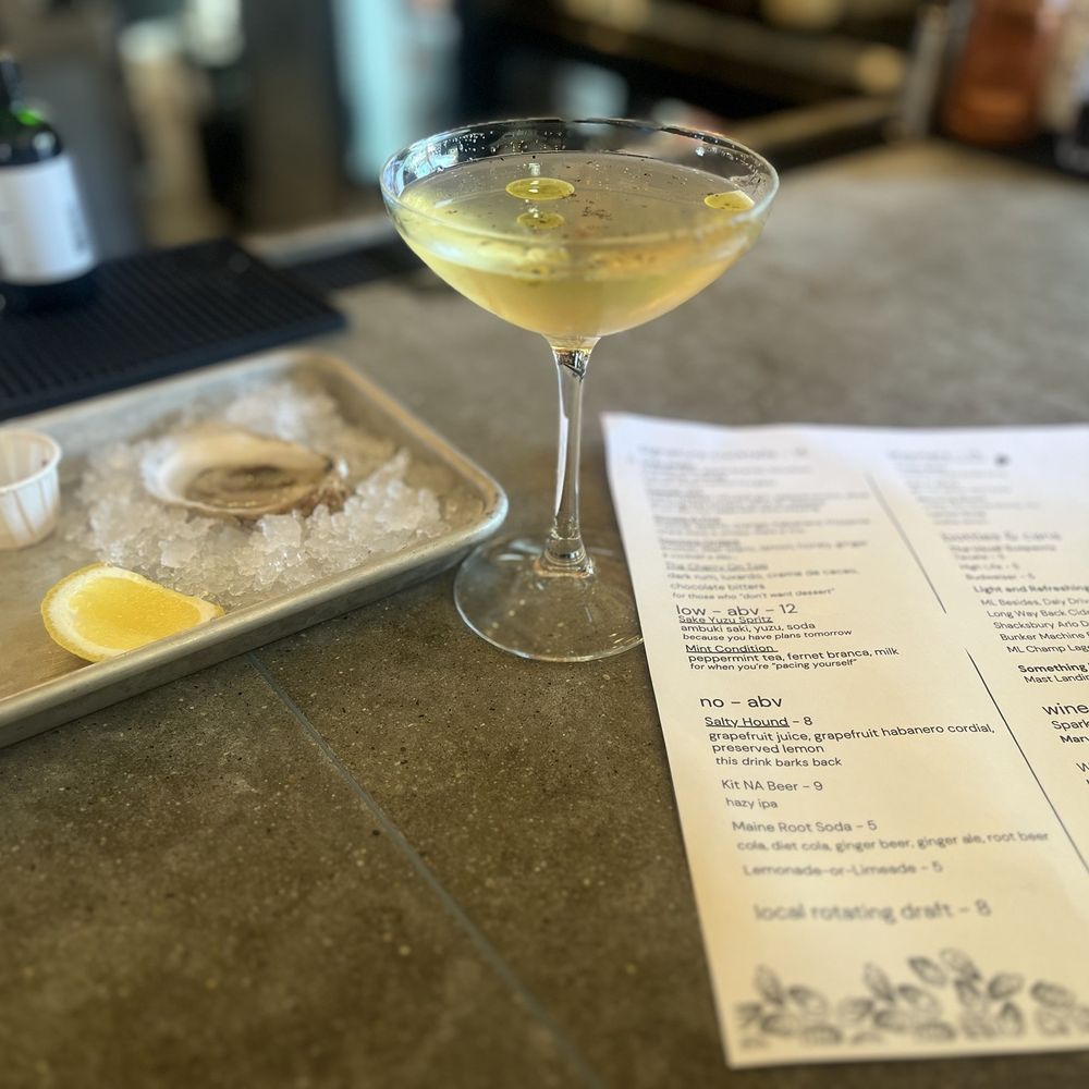 Freeport Oyster Bar - Pepper-tini martini and oysters. - Seafood Near Me - Freeport, Maine