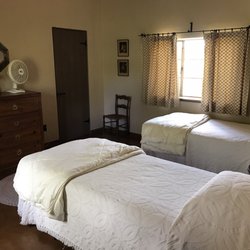 Crown C Ranch - Guest House room