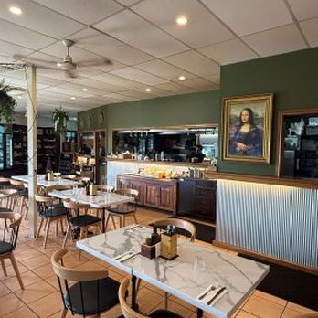 Che Bon Restaurant - Beer, Wine & Spirits Near Me - Ballina, NSW