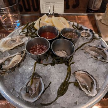 Water Grill - Bellevue - Oysters sampler - Seafood Near Me - Bellevue, Washington