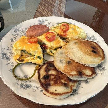 Timmermann House Bed & Breakfast - Breakfast is outstanding!! - Hotels Near Me - Aviston, Illinois Timmermann House Bed & Breakfast - Breakfast is outstanding!! - Hotels Near Me - Aviston, Illinois