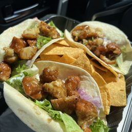 General Tao's fried cauliflower tacos (3)