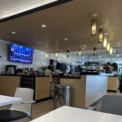 Mercedes-Benz of Arrowhead - Snacks and more while you wait