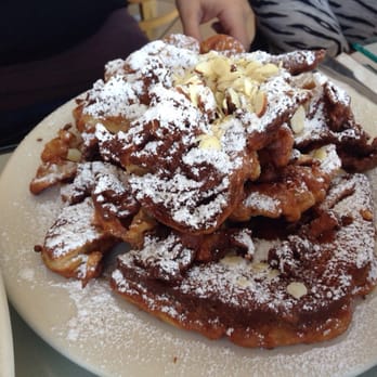 Emle's Restaurant - Emle's Famous French Toast - American Near Me - Northridge, California