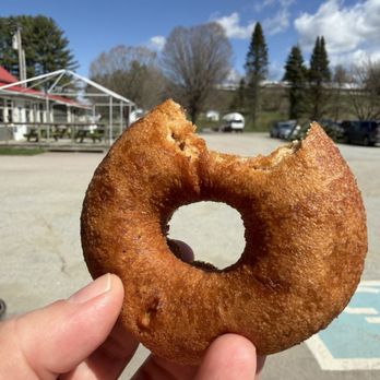 Cold Hollow Cider Mill - Donuts - Donuts Near Me - Waterbury Center, Vermont Cold Hollow Cider Mill - Donuts - Donuts Near Me - Waterbury Center, Vermont