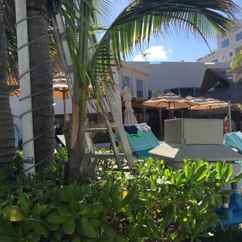 Panama Jacks - Pool side - Resorts Near Me - Cancún, ROO
