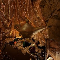 Aladdin theme decor