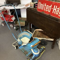 Antique Alley of Bridgeville - Inside pictures