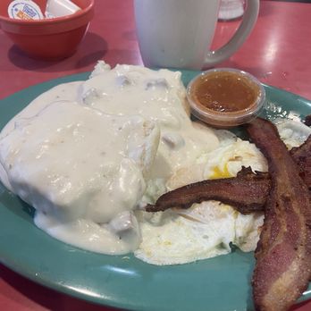 Dan's Hamburgers - Buda - Dans Special, with an extra egg. - Burgers Near Me - Buda, Texas Dan's Hamburgers - Buda - Dans Special, with an extra egg. - Burgers Near Me - Buda, Texas