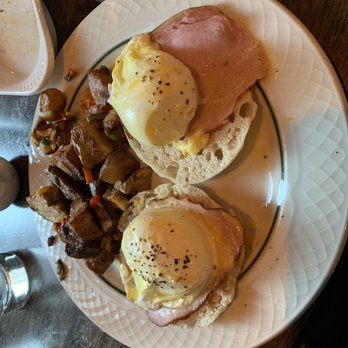 Bea - Eggs Benedict (the new order) - Cocktail Bars Near Me - New York, New York Bea - Eggs Benedict (the new order) - Cocktail Bars Near Me - New York, New York