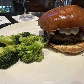 Burtons Grill & Bar - Prime Burger - New American Near Me - Boca Raton, Florida