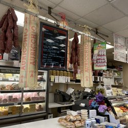 Italian Food Center - Inside