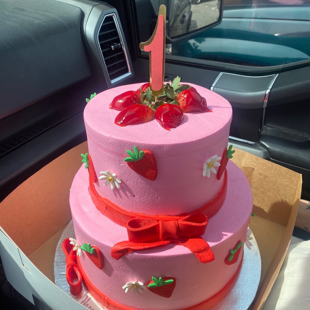 La Paz Bakery - Bakeries Near Me - Canoga Park, California La Paz Bakery - Bakeries Near Me - Canoga Park, California