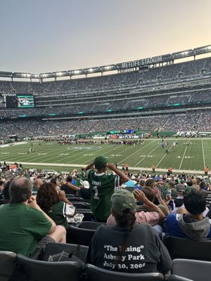 MetLife Stadium by null
