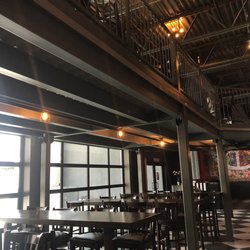 State 48 Rock House - Inside seating